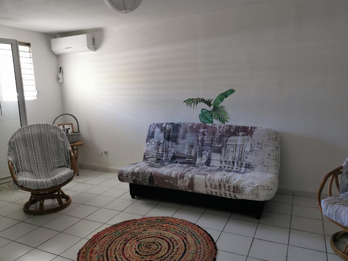 Appartement lumineux 2 chambres à 1mn de la plage Le Gosier (Grande-Terre) Exterior foto