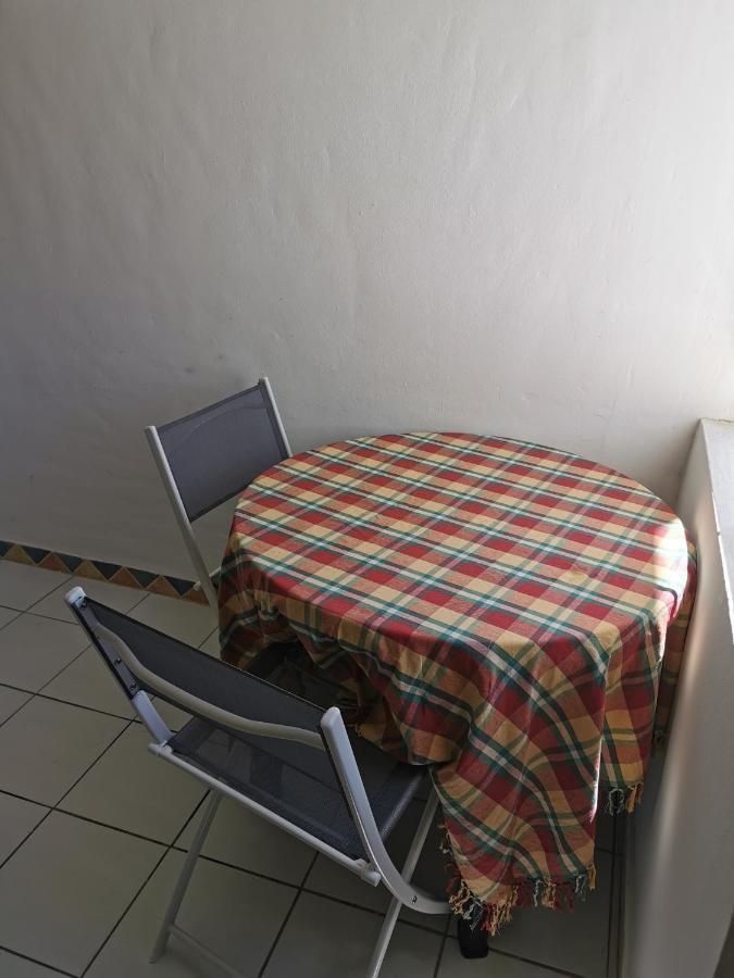 Appartement lumineux 2 chambres à 1mn de la plage Le Gosier (Grande-Terre) Exterior foto